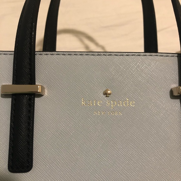 Like-New Authentic Kate Spade Satchel Purse - Picture 4 of 4